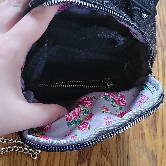 Betaey Johnson Halloween backpack - Picture 5 of 6